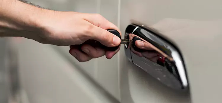 Why Choose Our Auto Locksmith Team in Freeport, IL?